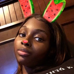 Meet your Posher, Briana